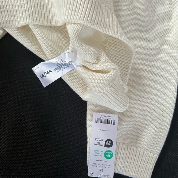 NWT: Girls Embroidered Cotton Holiday Sweater. - Picture 10 of 10